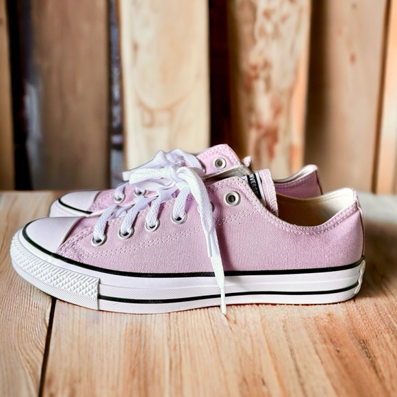 Converse Shoes - NIB Converse Chuck Taylor All Star 'Phantom Violet' Unisex Sneakers M 6.5, W 8.5